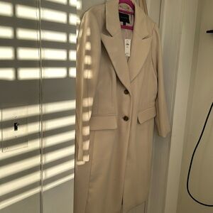 BRAND NEW: Banana Republic Light Cream Fall/Winter Coat